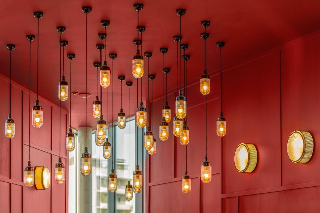 Eklo Bordeaux Centre Bastide Hotell Exteriör bild